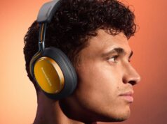 These McLaren special edition headphones are perfect for the Las Vegas F1 hype