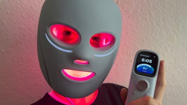 difference-between-red-blue-led-face-masks-1.jpg