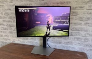 This five-star Samsung gaming monitor is seeing a massive last minute price cut