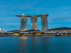 Las Vegas Sands strong Q4, as Sands-China dips