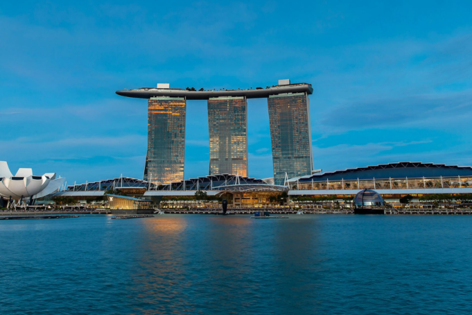 Las Vegas Sands strong Q4, as Sands-China dips