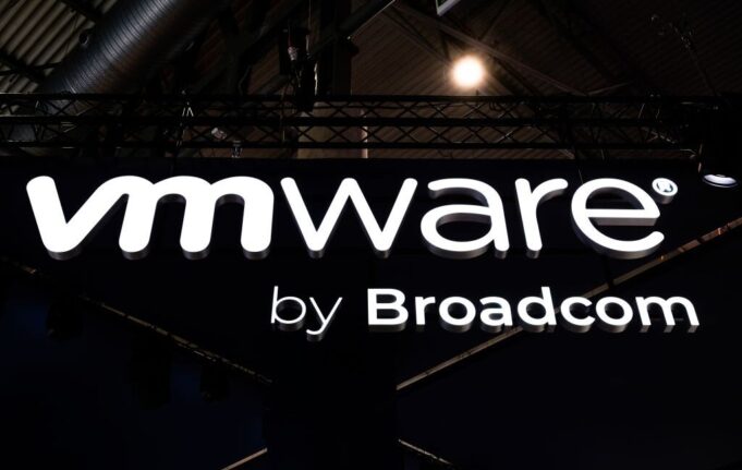 Most VMware users still “actively reducing their VMware footprint,” survey finds