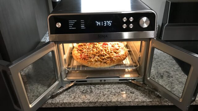 Ninja-French-Door-Premier-Air-Fryer-Convection-Oven-Toaster-Main-photo2.jpg