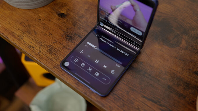 One of the best foldable phones is now discounted by £200