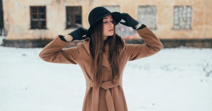 Effortless Winter Layering That’s Simple Yet Chic