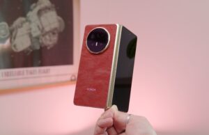 The Honor Magic V6 is a small refresh of one of the best foldables around