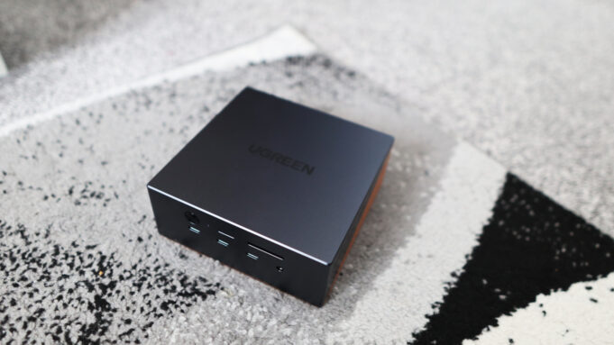 Ugreen Maxidok 17-in-1 Thunderbolt 5 Docking Station Review
