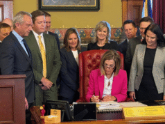 Iowa Governor signs anti-sweepstakes gambling enforcement bill
