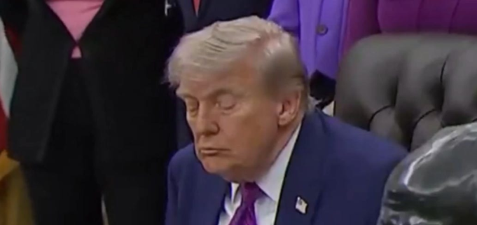 Trump Falls Asleep Multiple Times During Women’s Health Event In Oval Office