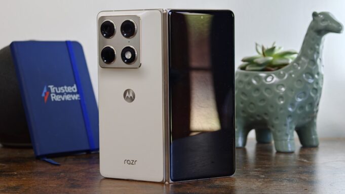 Motorola Razr Fold Review